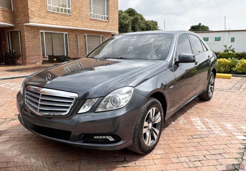 2010 Mercedes-Benz E250 in Cajica 8