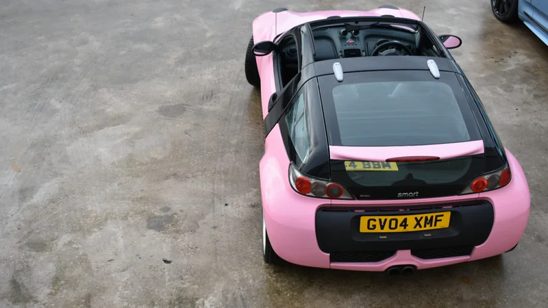 2004 Mercedes-Benz Smart Roadster Brabus Coupe 'Lady Penelope' in Borehamwood 3