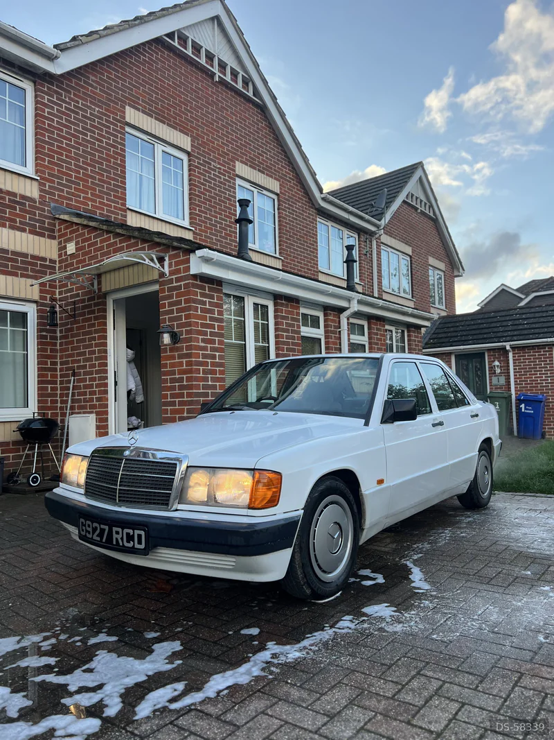 1989 Mercedes-Benz 190 in Aldershot 2
