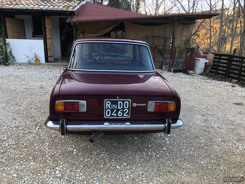 1968 Alfa Romeo 1750 Berlina in Roma 4