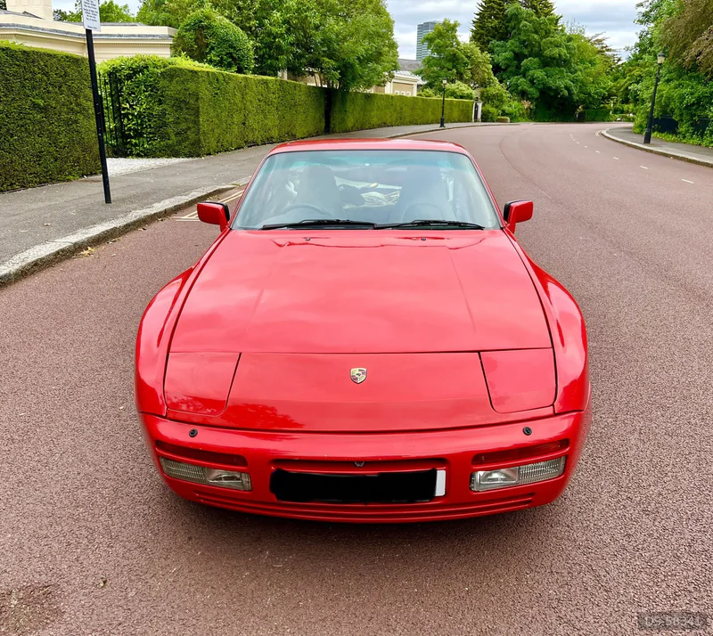 1990 Porsche 944 S2 in London 7