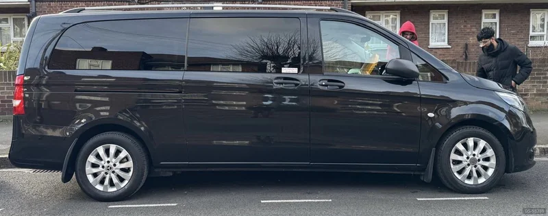 2018 Mercedes-Benz Vito in London 9