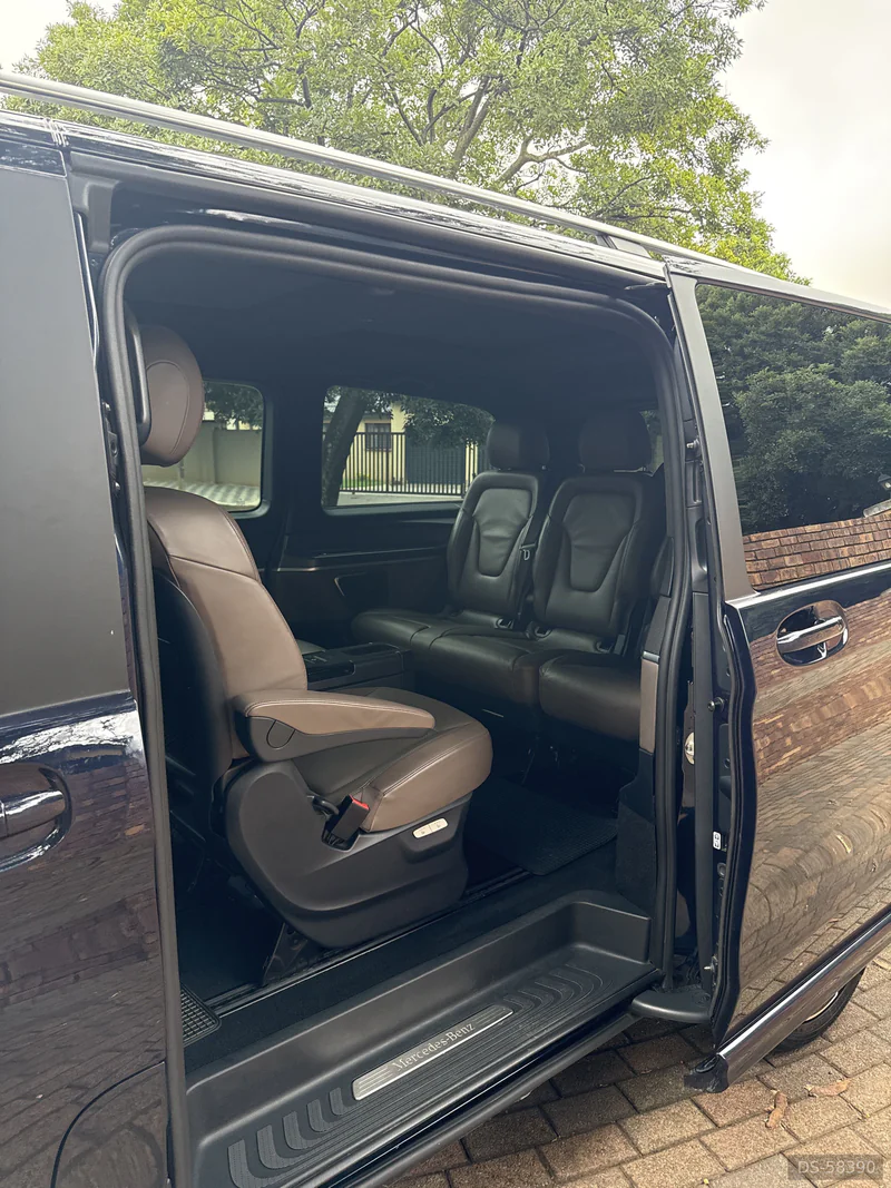2021 Mercedes-Benz V300d in Kempton Park 5