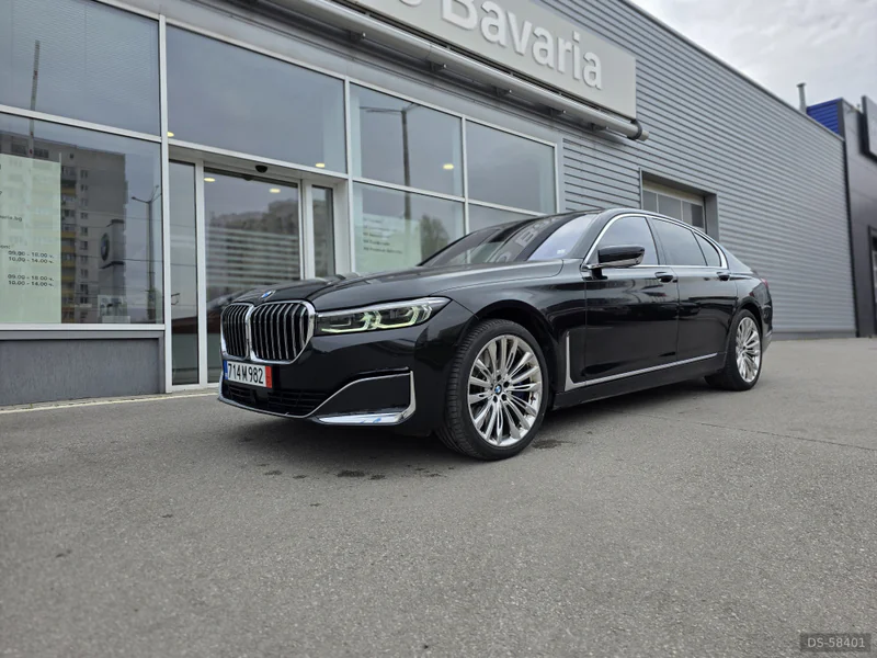 2020 BMW 730 D X-drive in Sofia 8