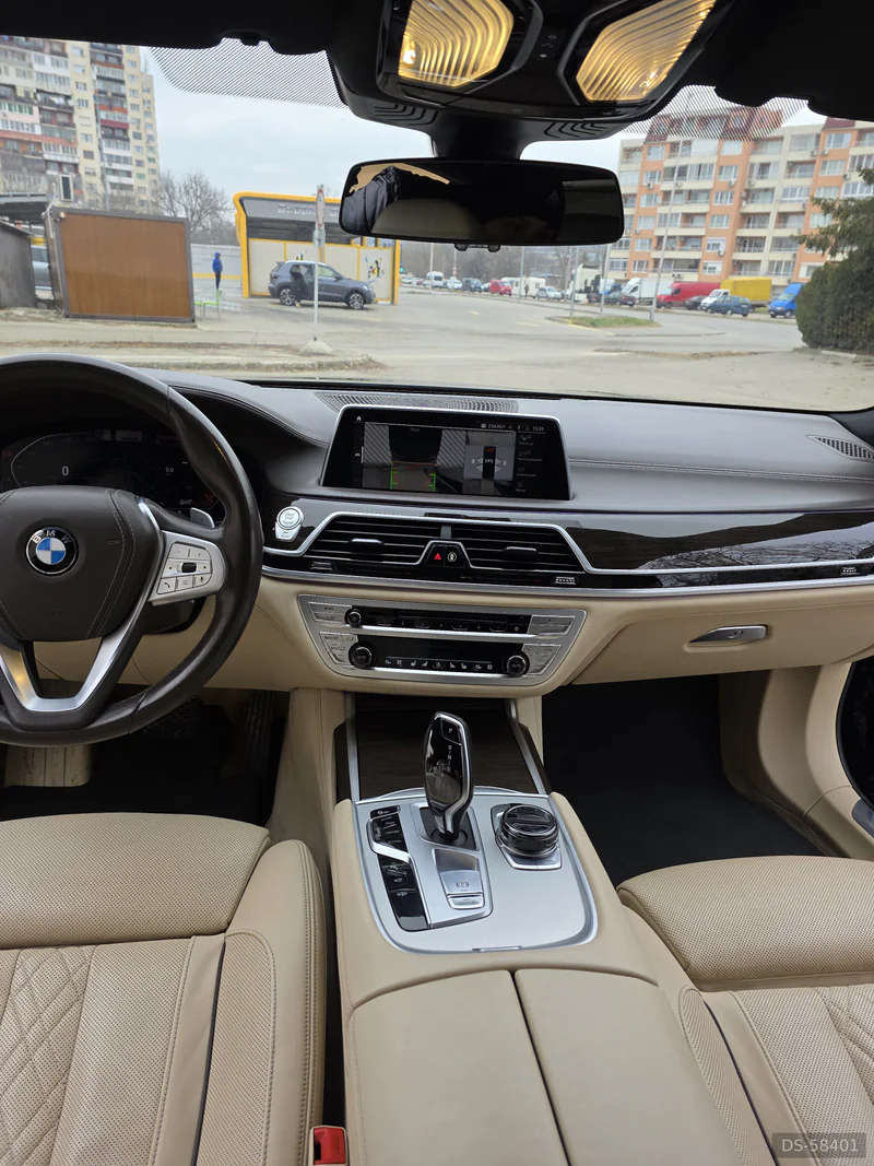 2020 BMW 730 D X-drive in Sofia 9