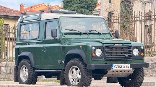 2002 Land Rover Defender