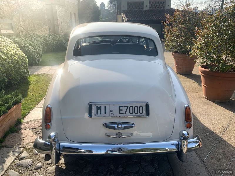 1961 Bentley S1 in Seregno 3
