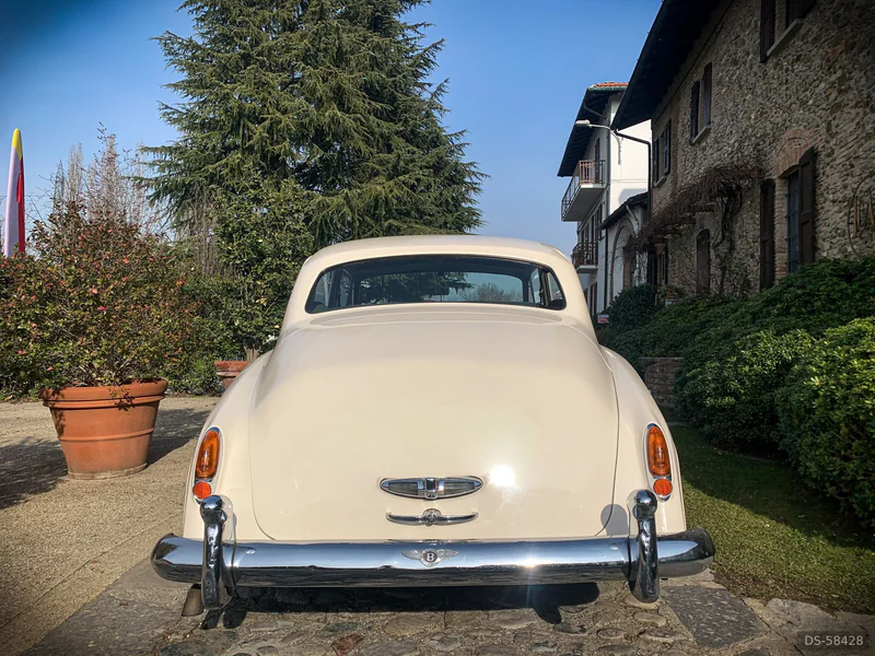 1961 Bentley S1 in Seregno 15
