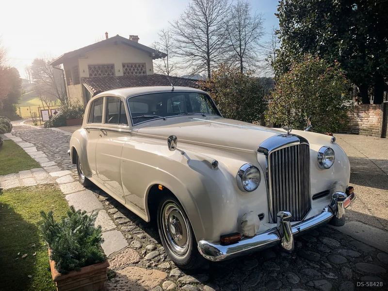 1961 Bentley S1 in Seregno 16