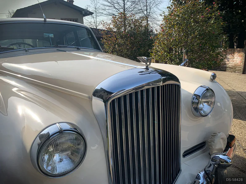 1961 Bentley S1 in Seregno 17