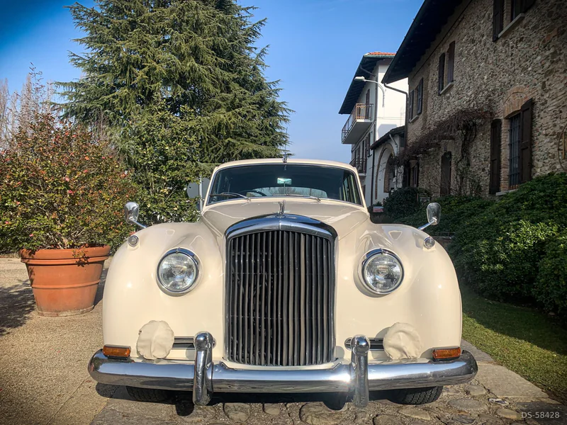 1961 Bentley S1 in Seregno 20