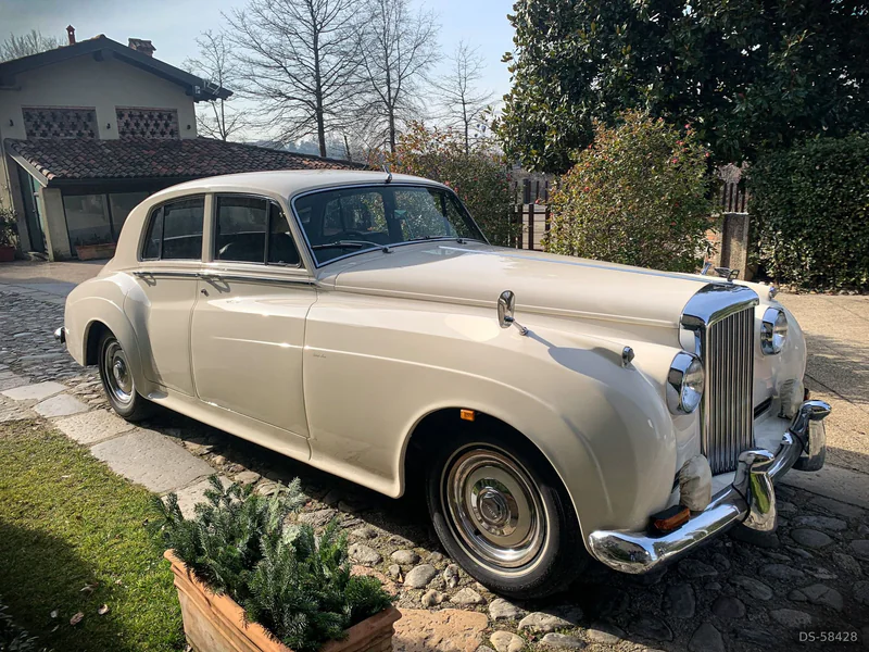 1961 Bentley S1 in Seregno 24