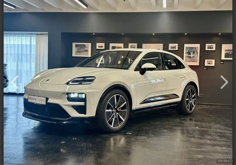 2025 Porsche Macan Turbo in Slagelse 2