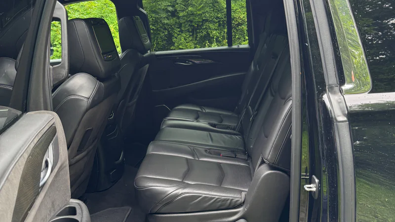 2019 Cadillac Escalade Esv Premium in Grödig 4