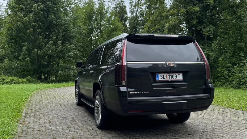 2019 Cadillac Escalade Esv Premium in Grödig 5