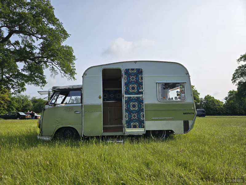 1962 Volkswagen Motor Caravan Special in Northampton 3