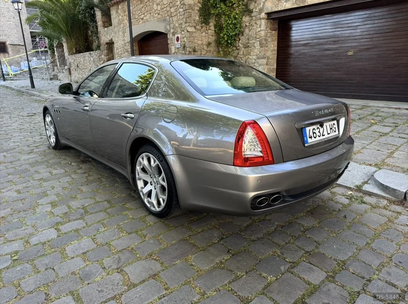 2010 Maserati Quattroporte S in Barcelona 8