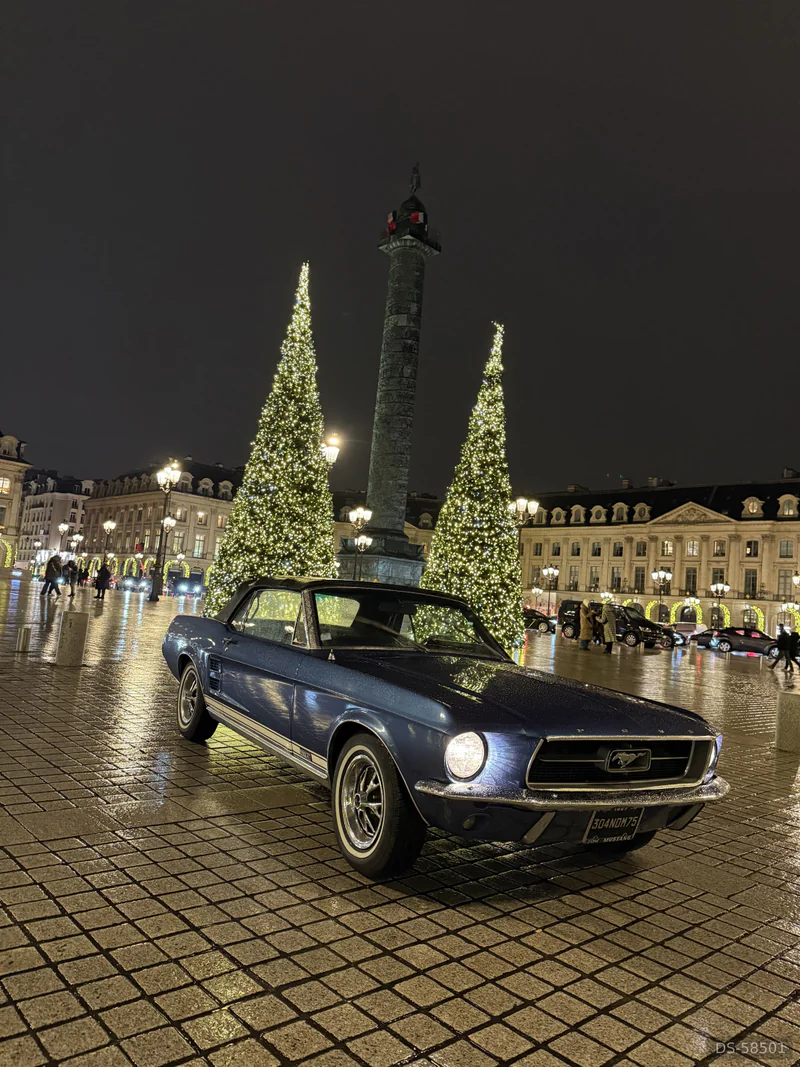1967 Ford Mustang in Paris 2