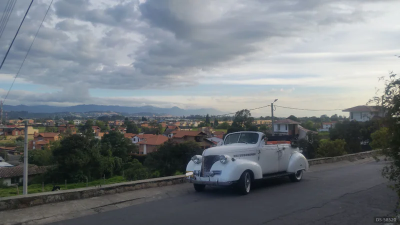 1939 Chevrolet Master Deluxe in Bogotá 4