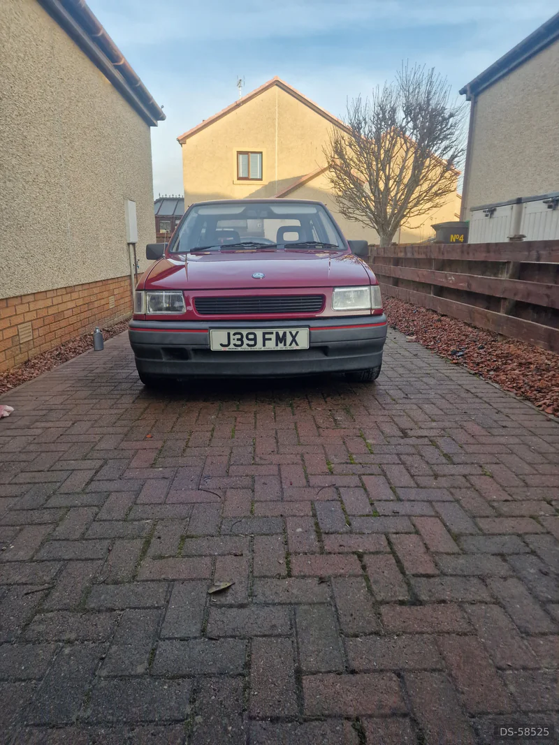 1993 Vauxhall Nova 1.4i Merit in Cupar 5