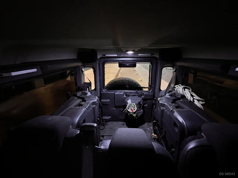 2008 Land Rover Defender 110 in Barcelona 10