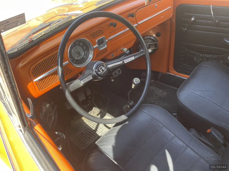 1962 Volkswagen Beetle in Barcelona 7