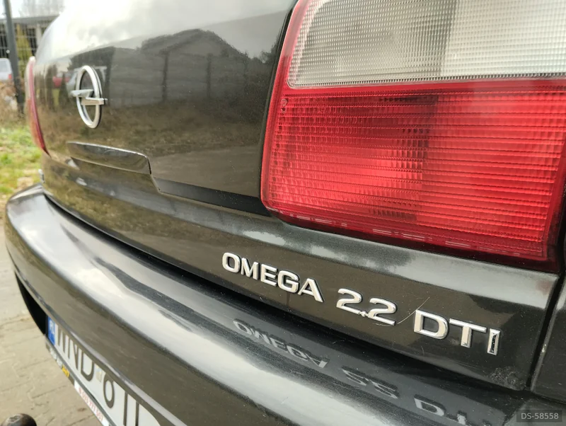 2002 Opel Omega in Warszawa 6