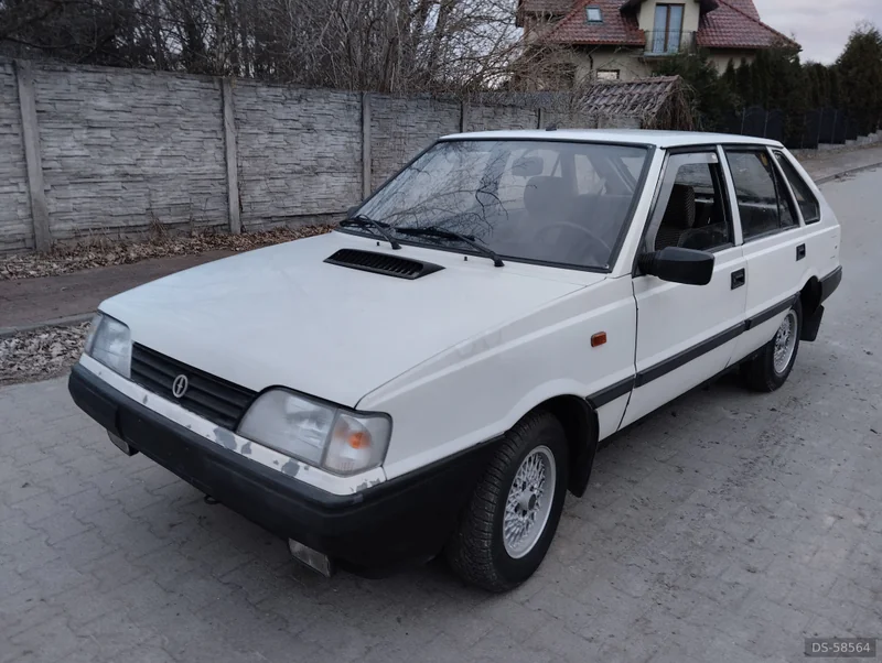 1992 FSO Polonez Caro in Janówek Pierwszy 3