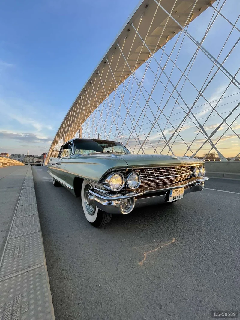 1961 Cadillac Fleetwood in Praha 3