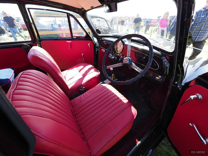 1962 Morris Minor 1000 in Durham 8