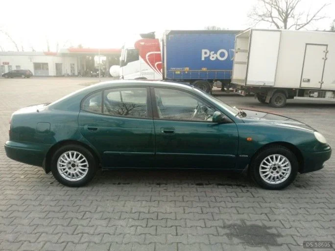 1998 Daewoo Leganza in Janówek Pierwszy 4