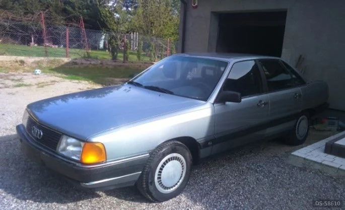 1984 Audi 100 in Janówek Pierwszy 6