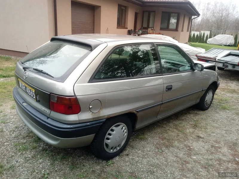 1996 Opel Astra 1.4 in Janówek Pierwszy 3