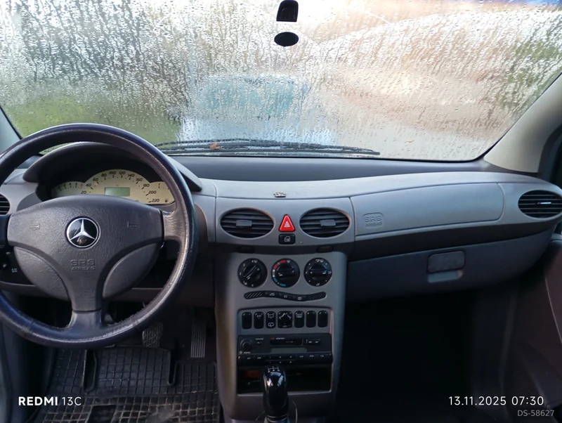 1999 Mercedes-Benz A140 in Janówek Pierwszy 8