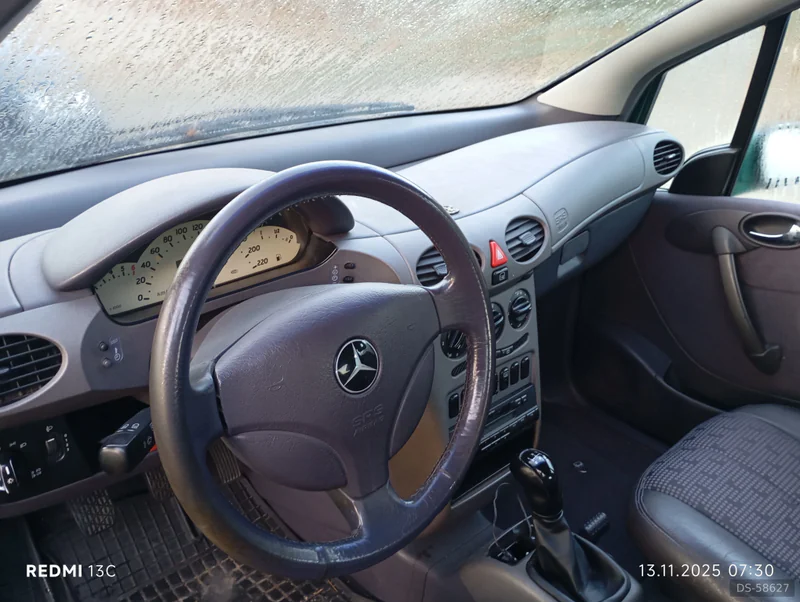 1999 Mercedes-Benz A140 in Janówek Pierwszy 9