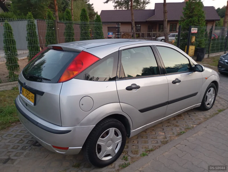 2001 Ford Focus Mk1 in Janówek Pierwszy 2