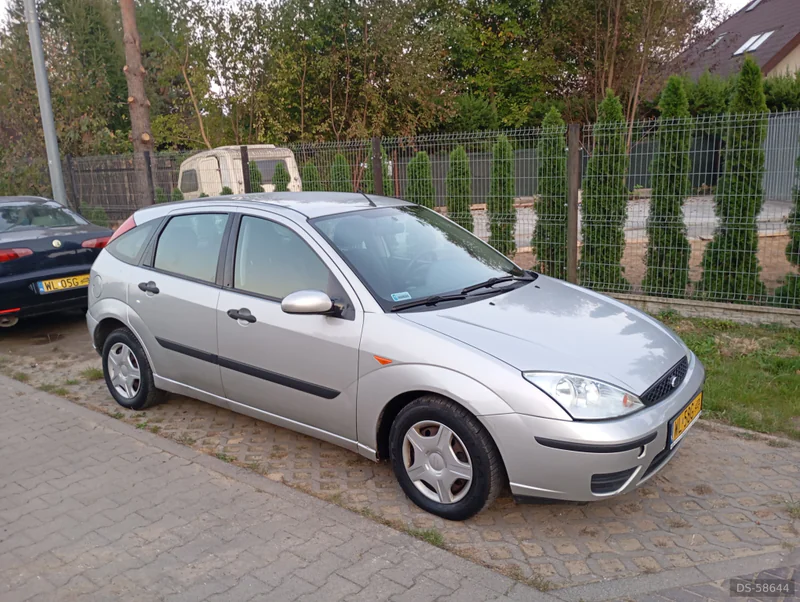 2001 Ford Focus Mk1 in Janówek Pierwszy 3