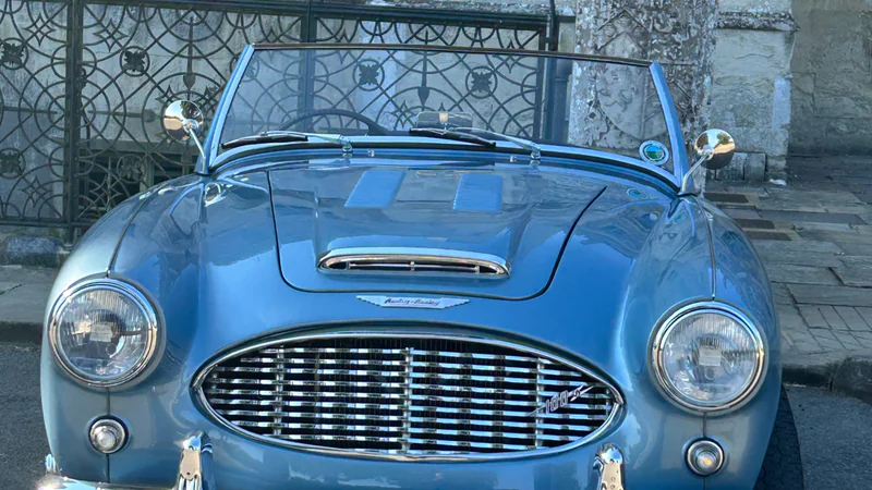 1957 Austin Healey 100-6 in Lane End 9