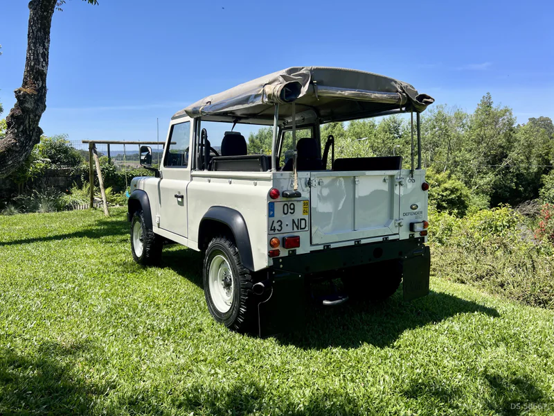 2000 Land Rover Defender Td5 in Penafiel 5