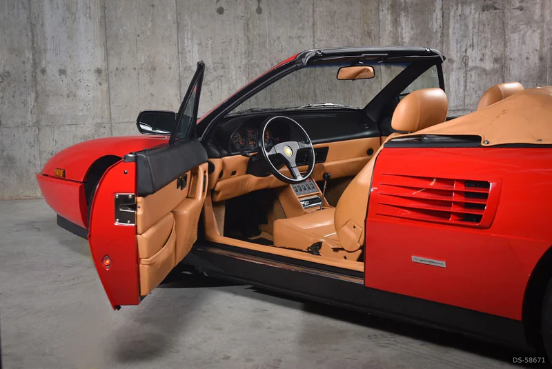 1989 Ferrari Mondial T Cabriolet in Castiglione Delle Stiviere 2