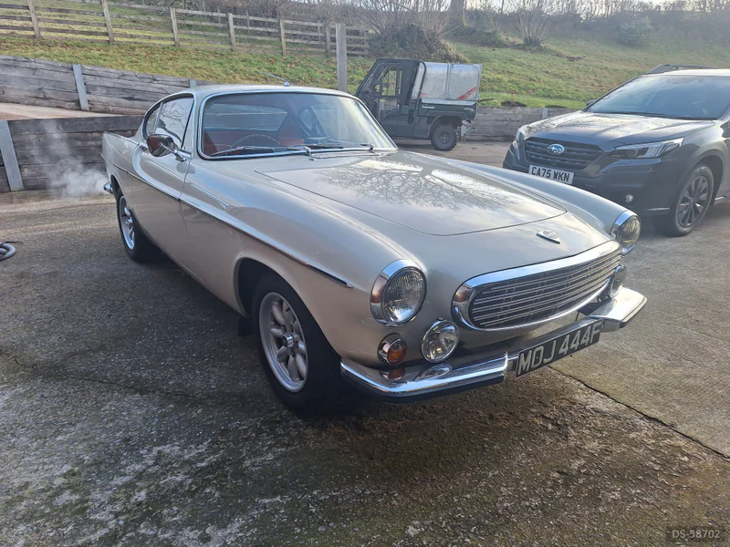 1968 Volvo P1800s in Llangadog 3