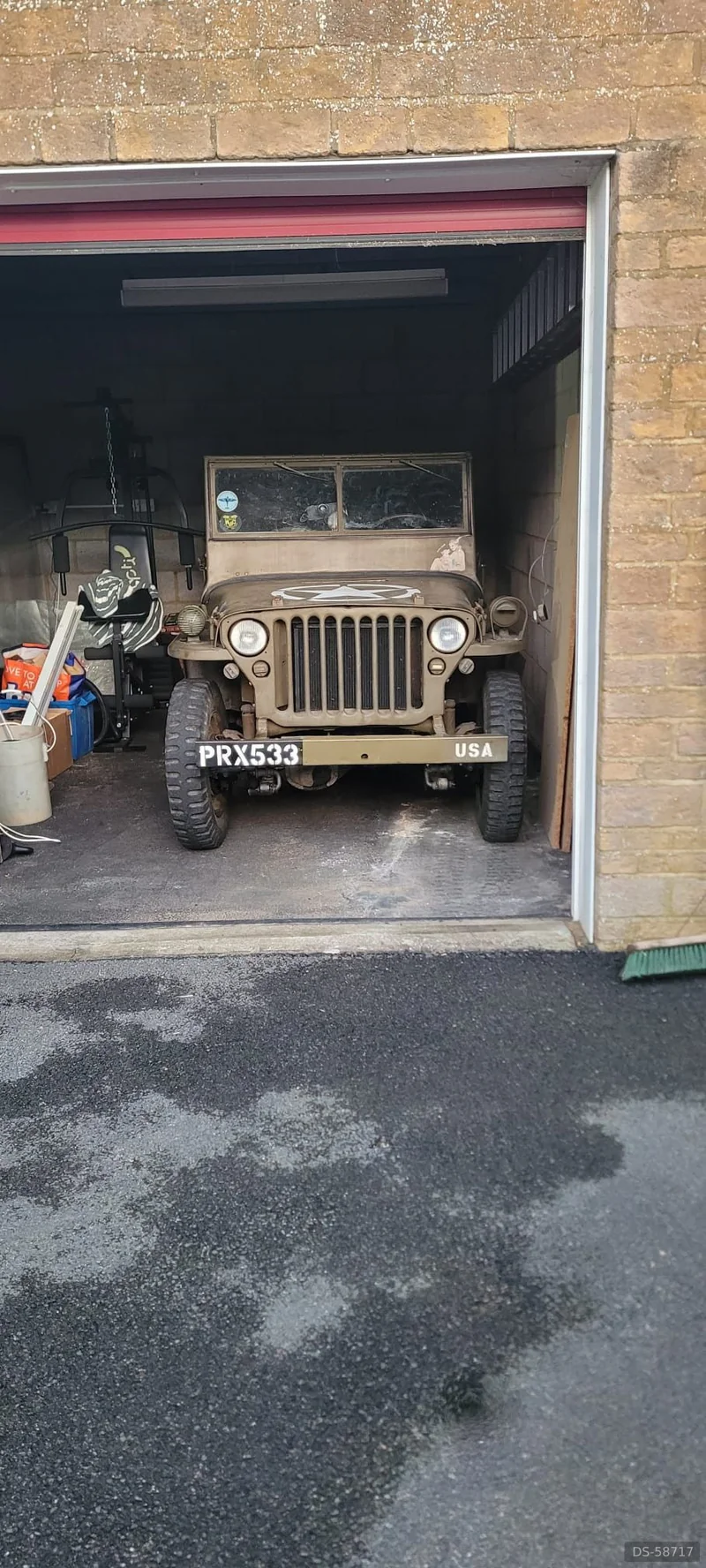 1943 Willys Jeep in Desborough 2