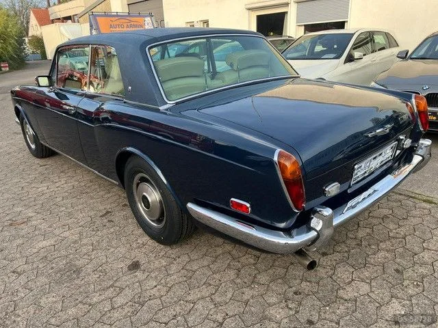 1975 Rolls-Royce Corniche in Gouvieux 3