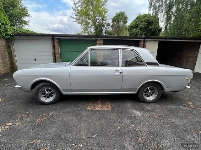 1968 Ford Lotus Cortina Mk2 in London 2