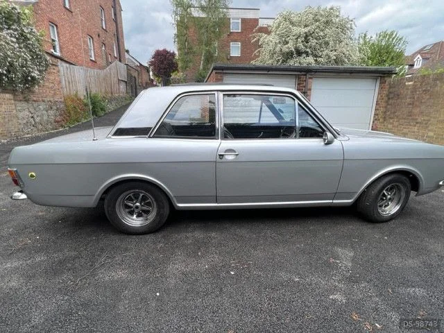 1968 Ford Lotus Cortina Mk2 in London 3