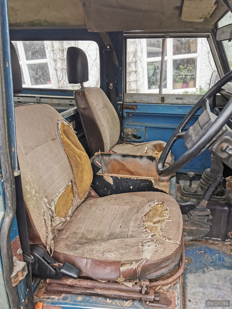 1985 Land Rover Defender 90 in Hastings 8