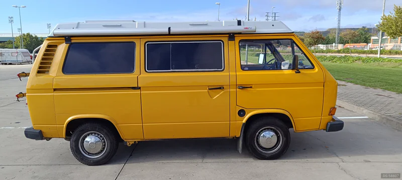 1980 Volkswagen T3 Westfalia in Logroño 7