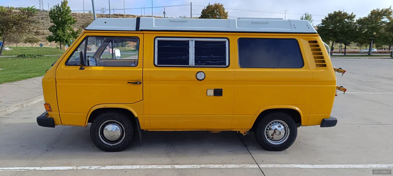 1980 Volkswagen T3 Westfalia in Logroño 8