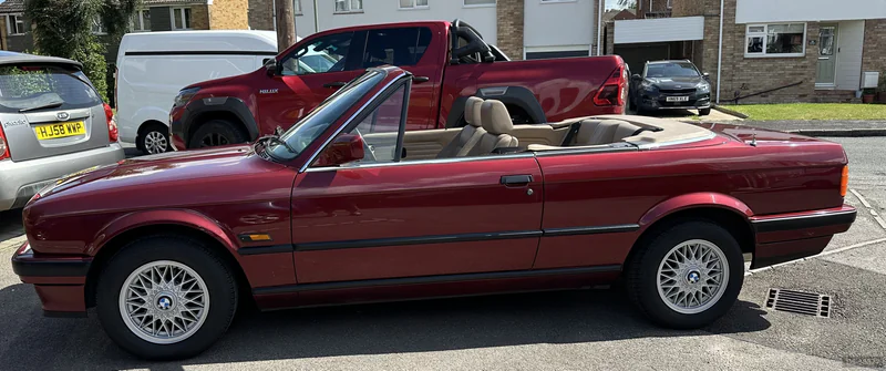 1990 BMW 320i Convertible in Fareham 2