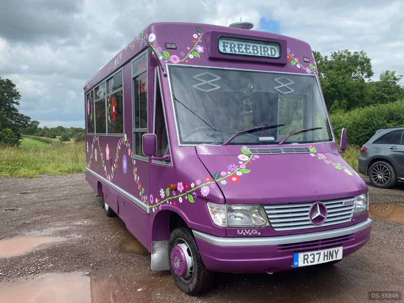1998 Mercedes-Benz Sprinter Minibus in Sturminster Newton 2